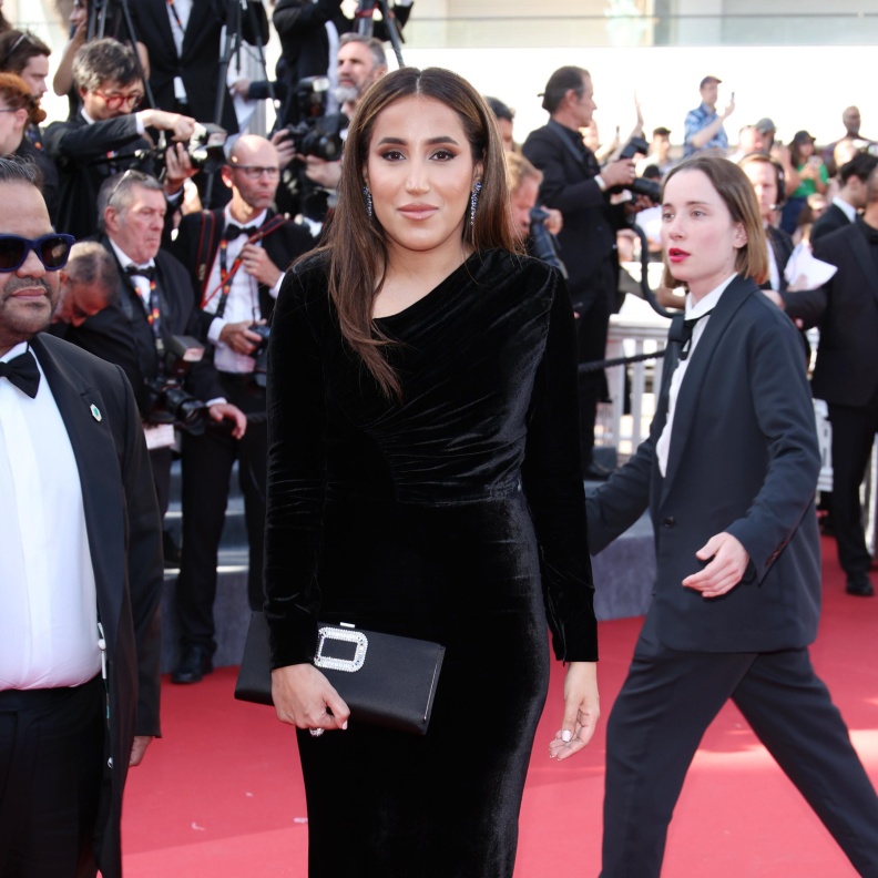 جمانا الراشد بإطلالة من Roland Mouret تميّزت بأناقتها الكلاسيكية