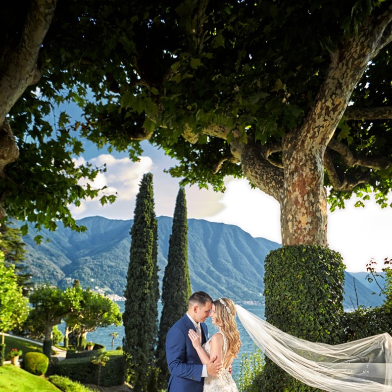 أجمل مواقع الحفلات في بحيرة كومو الإيطالية لزفاف مفعم بالرومانسية