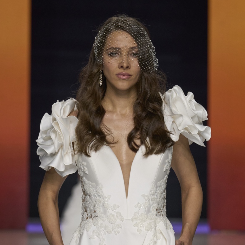 أكسسوارات  الشبك  الفينتج في عروض  Modeca