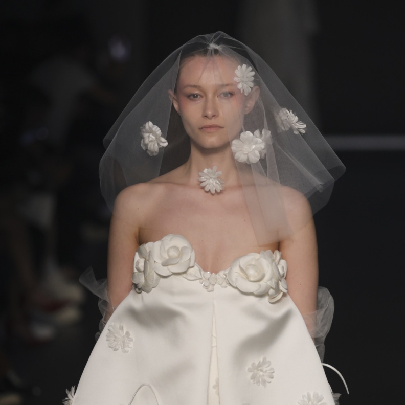 أجمل فساتين الزفاف القصيرة للعروس العصرية