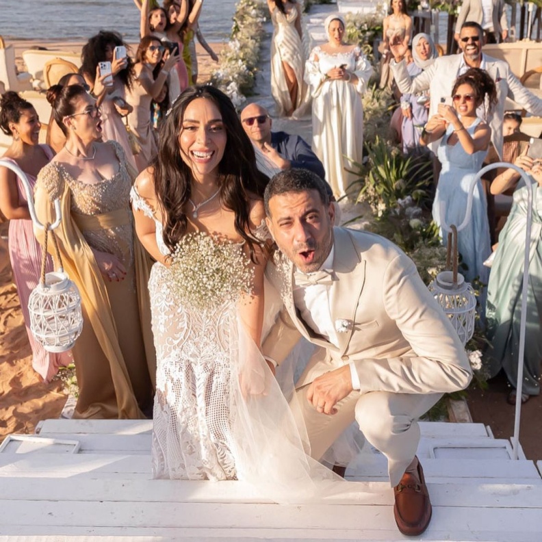 أشهر النجوم الذين تزوجوا في شهر مايو على مر السنوات بينهم الأمير هاري وتيم حسن