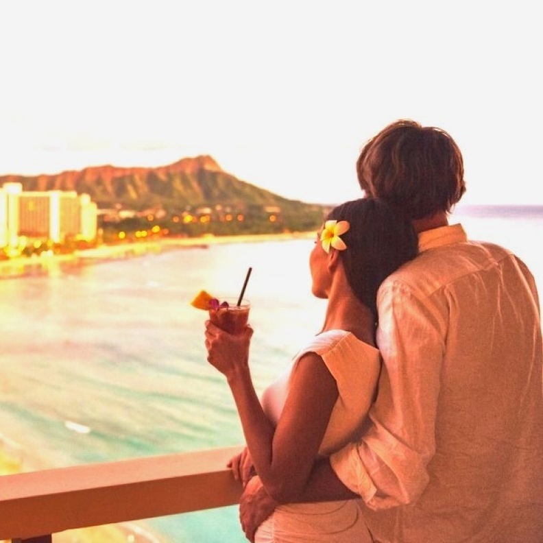 ما رأيك بشهر عسل في جزيرة هاواي "جنة الأفلام السينمائية"؟