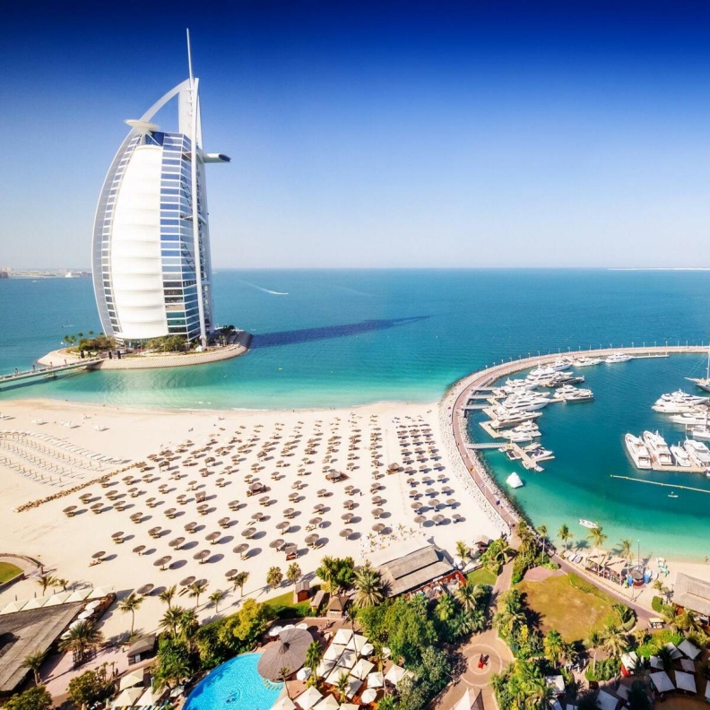 أجواء دبي مثالية لعطلات الصيف بواسطة pxhere