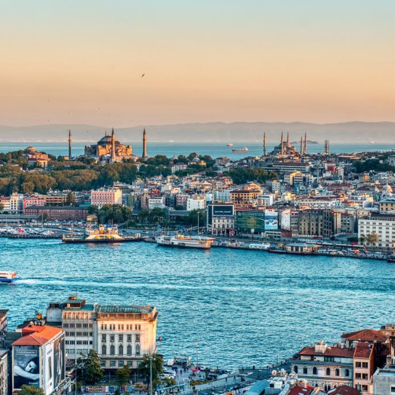 اكتشف أفضل الأماكن السياحية في اسطنبول للعائلات بواسطة pxhere