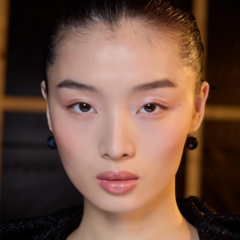 اكتشفي سر الكوريين لبشرة خالية من العيوب ب10 خطوات فقط