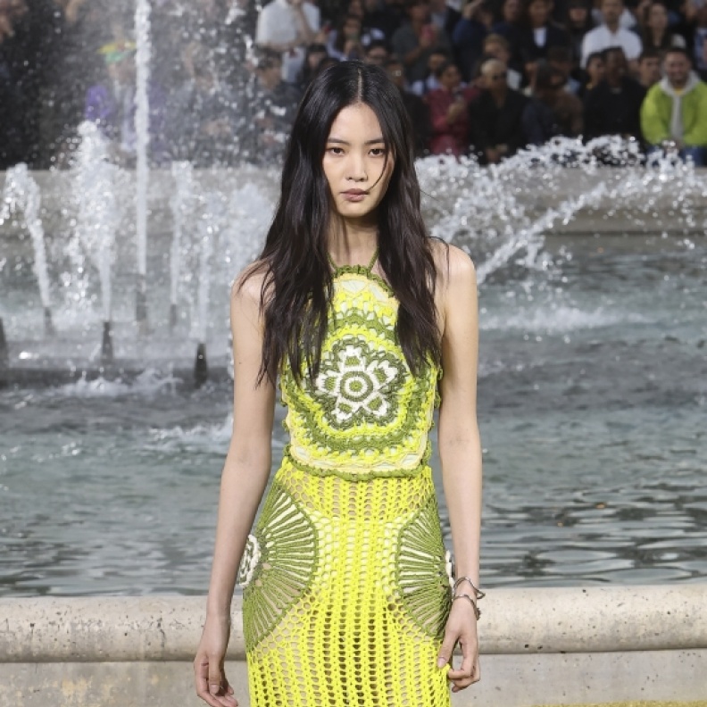 مجموعة KENZO ربيع وصيف 2025 للنساء والرجال