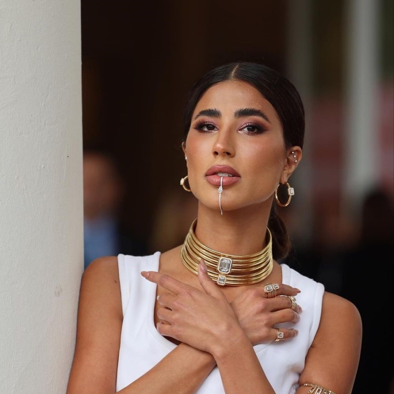 اجمل إطلالات مكياج وتسريحات شعر ليلى عبدالله تزامنا مع تصد اسمها الترند