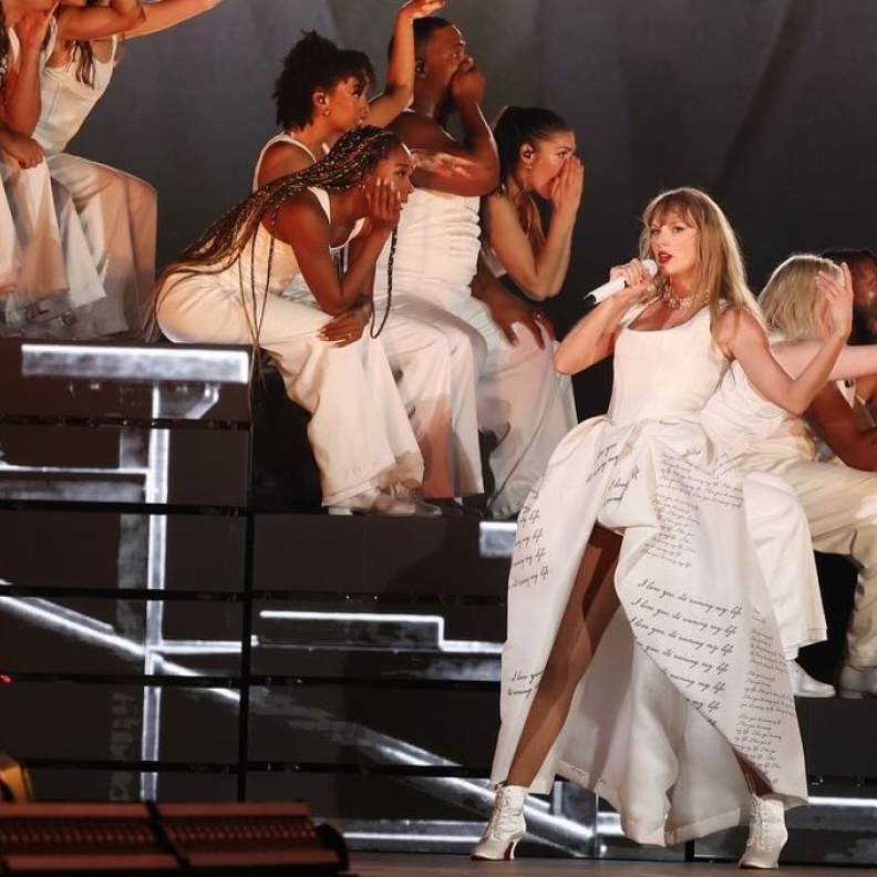 تايلور سويفت