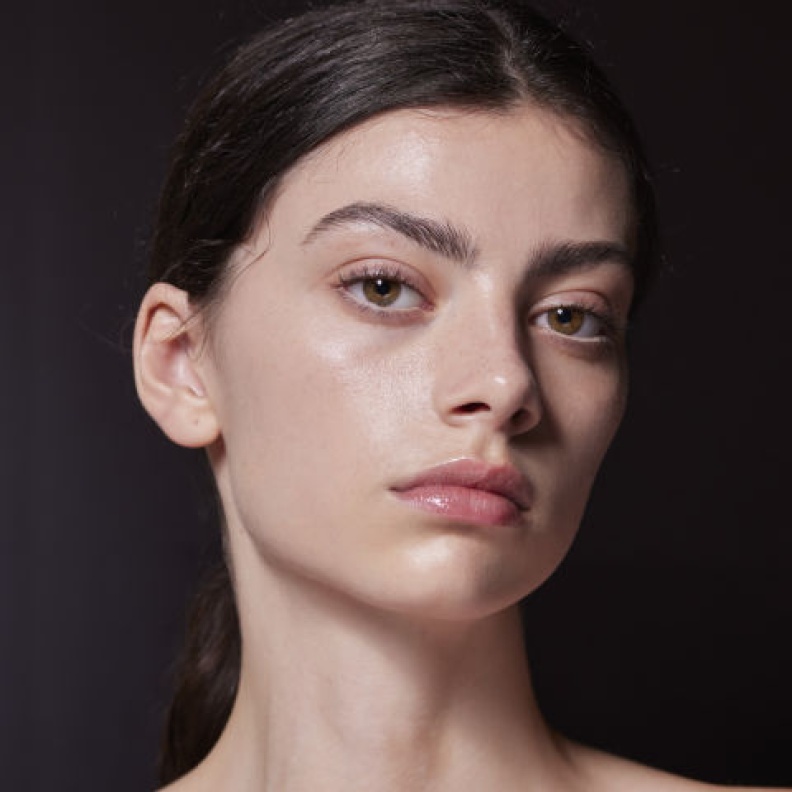 أفضل كريمات ومستحضرات تجميل خلال الاستحمام مناسبة للاسترخاء بعد السفر