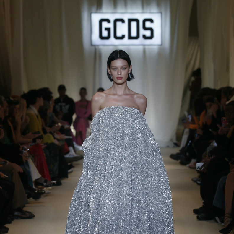 إطلالة لافتة من GCDS