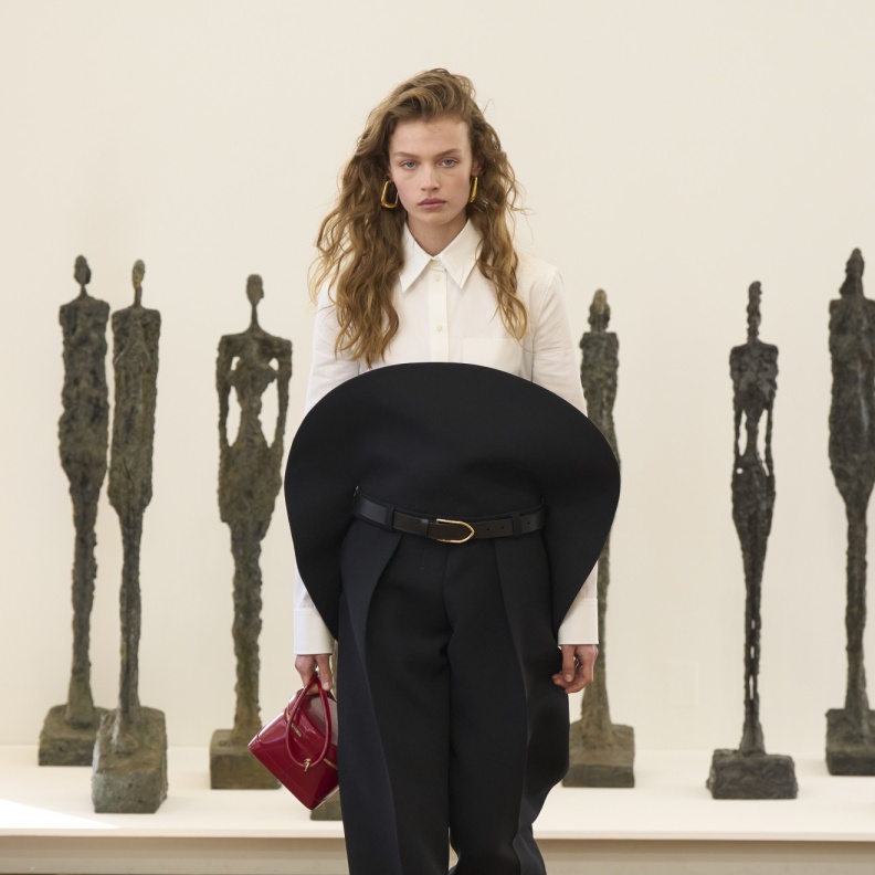 السراويل الواسعة من Jacquemus 