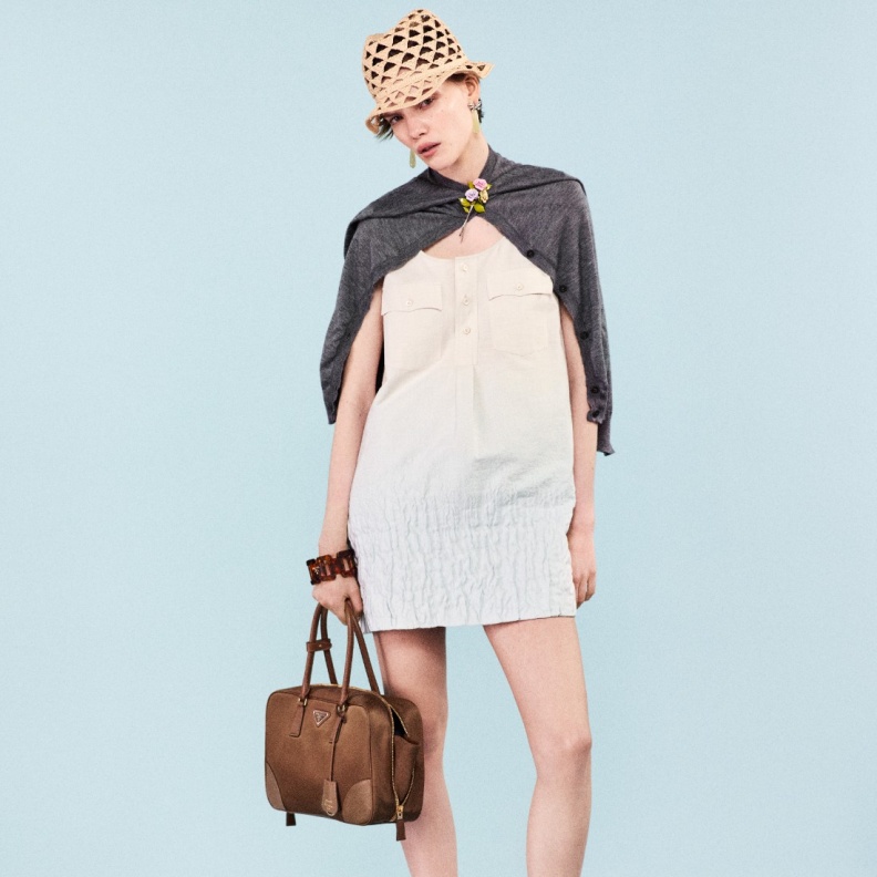 Prada تستكشف التاريخ والتراث