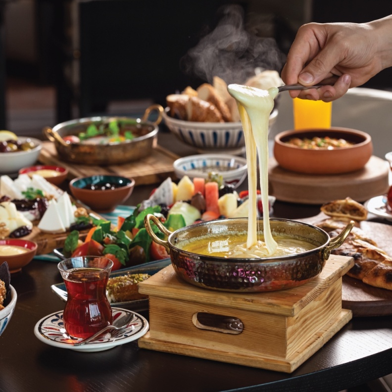 المطعم التركي المعروف "رؤيا" الرياض RÜYA يُطلق وجبة فطور تركية أصيلة 