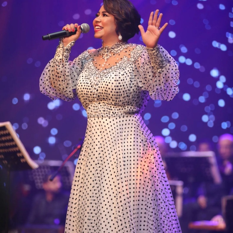 شيرين عبد الوهاب تتألق على المسرح