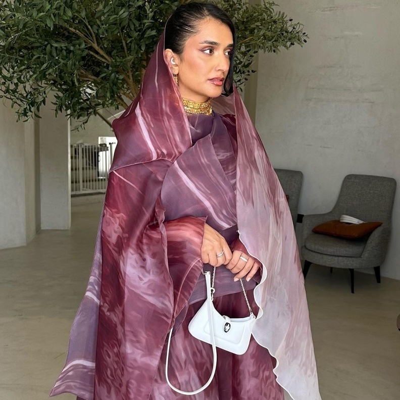 8 عبايات لصباحات عيد الأضحى من مصممات خليجيات 