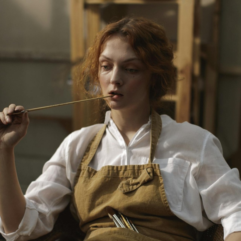 بعد  اتباعكِ الاستراتيجيات المقدمة لتحسين مهارة التركيز ستكوني قادرة على أداء مهامكِ مهما كانت بقوة وثبات لتحقيق أهدافك ونجاحاتك