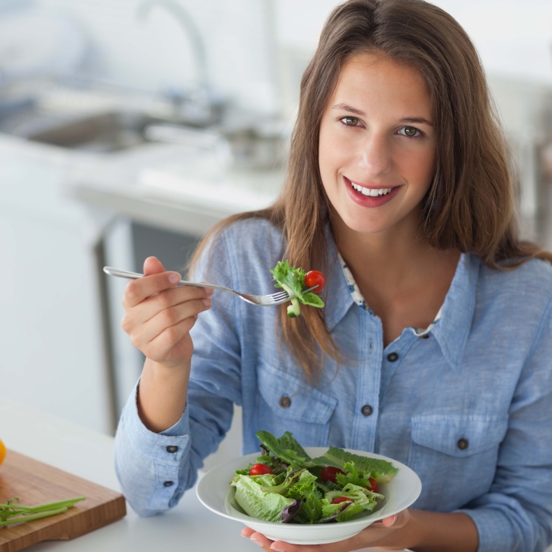 أعراض الأبهر للنساء عديدة واعتماد نمط حياة صخي يعجل بالعلاج ويحقق الوقاية من مخاطره