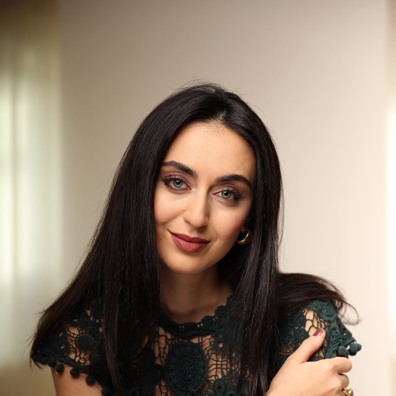 الفنانة فايا يونان 