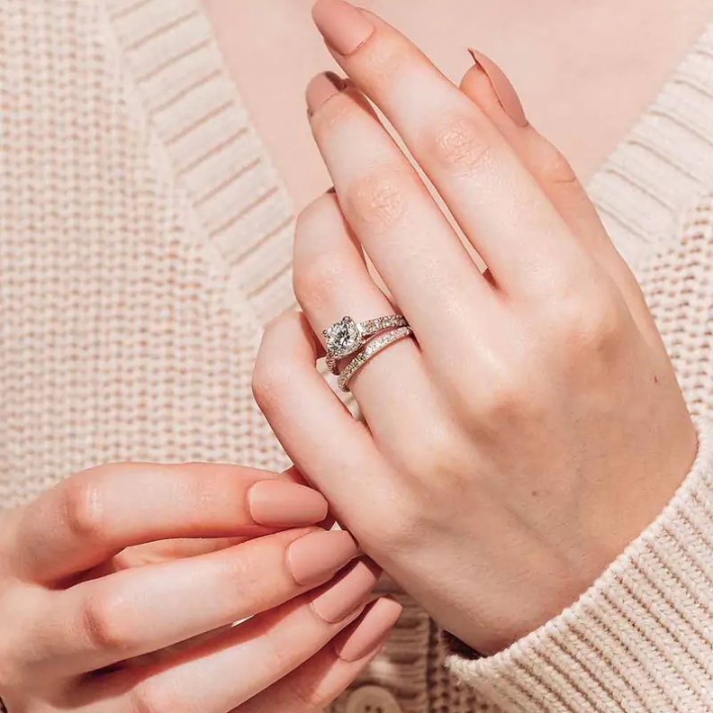 خاتم Crimson من ميادونا MiaDonna