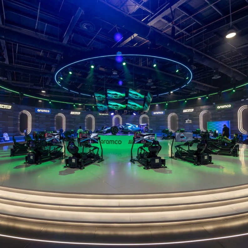 عالم من الإثارة والمتعة تنتظر زوار بطولة كأس العالم للرياضات الإلكترونية