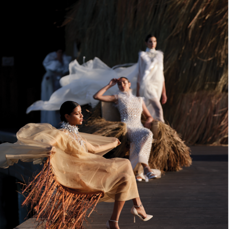 أسبوع الموضة في البحر الأحمر قصيدة لتناغم الثقافات وسرد فنون السفر بلغة الأزياء