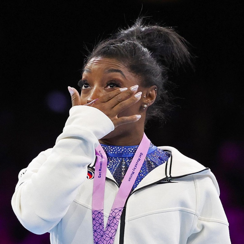 سيمون بايلز