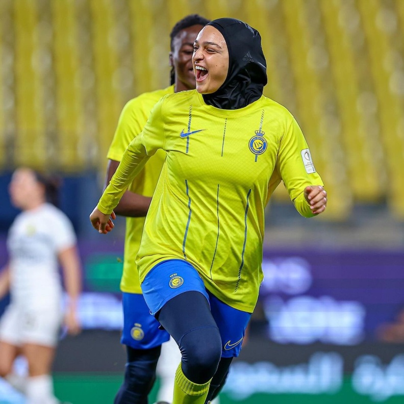قصة ملهمة لأفضل لاعبة في الدوري السعودي الممتاز.. من هي لينا بوساحة؟