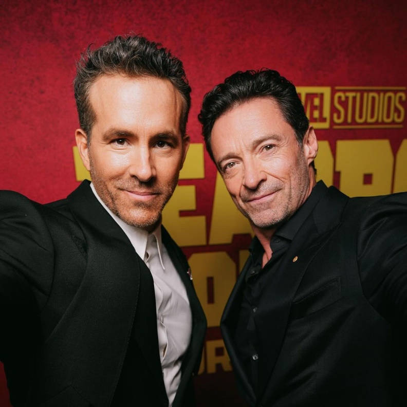 هيو جاكمان ورايان رينولدز