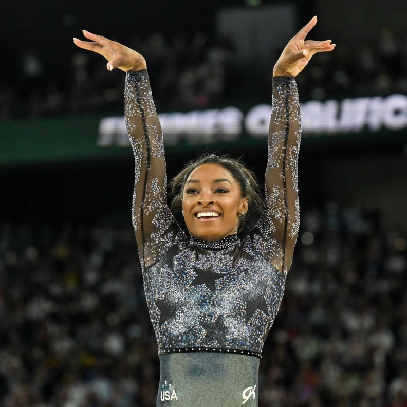 الرياضية سيمون بايلز 