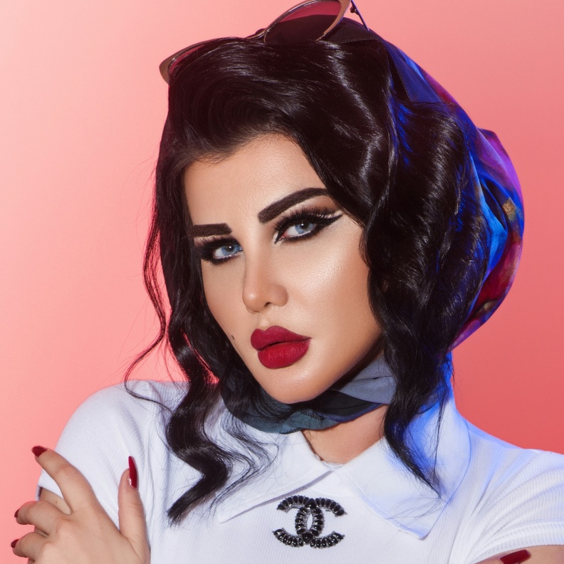 الفنانة جيني أسبر