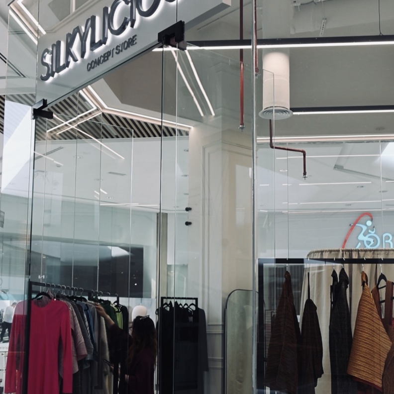 سيلكيليشس، العلامة التجارية المستدامة المولودة في دبي، تفتح متجرها الرئيسي في مول الجميرا