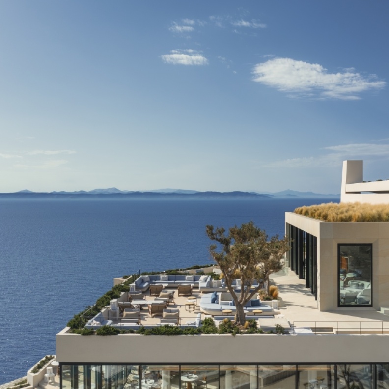 منتجع ون آند أونلي جزيرة كيا يبدأ باستقبال الضيوف هذا الصيف