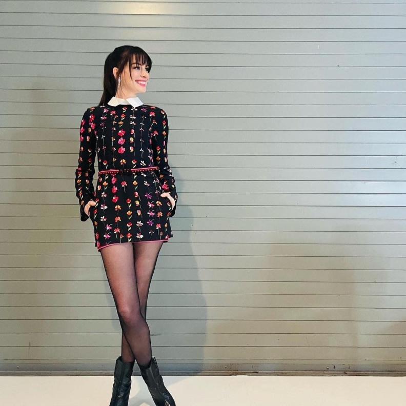 تنسيق مميز للفستان قصير من دار فالنتينو 