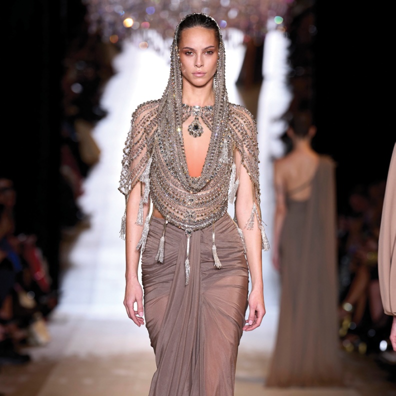 الموضة بلا حدود... Journey AROUND THE WORLD