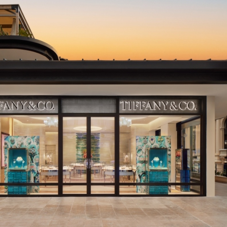 تيفاني آند كو تحتفل بافتتاح أول متجر لها في موناكو في جادة "بلاس دو كازينو" 