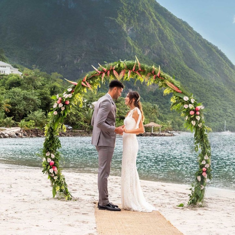 حفلات الزفاف الشاطئية