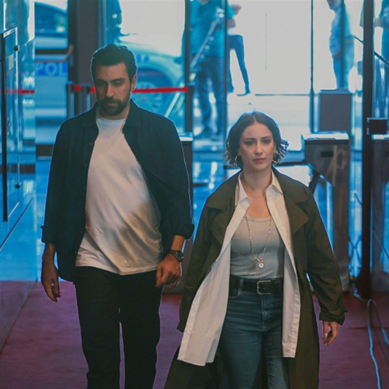 الصور الأولى للمسلسل التركي المنتظر “غرفة الاستجواب" 