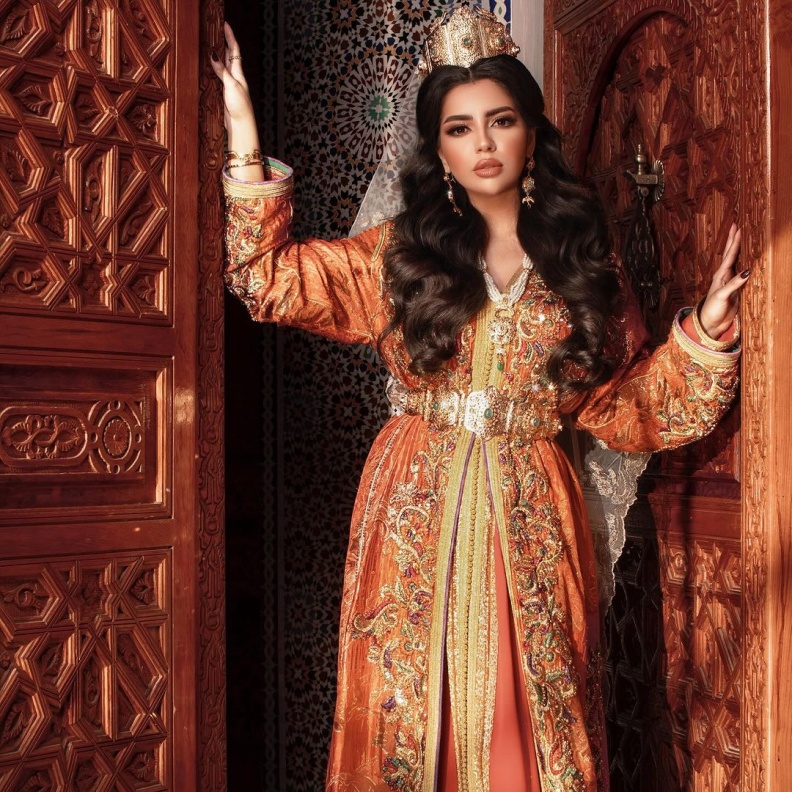 قفطان بتصميم مميز للسهرات من zahia chohou