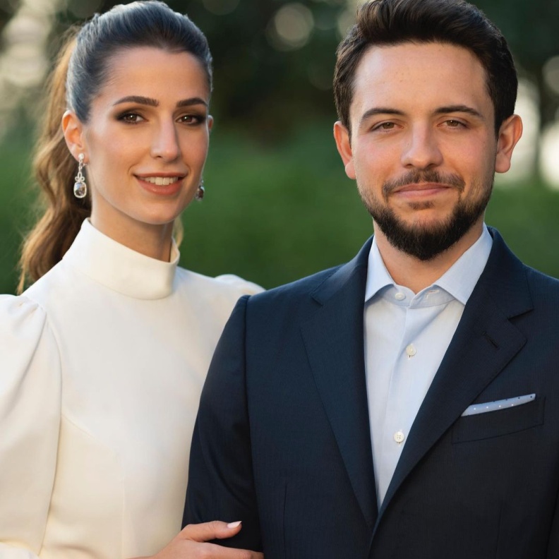 الأميرة رجوة زوجة الأمير الحسين بن عبد الله تُرزق بطفلتها الأولى "إيمان"