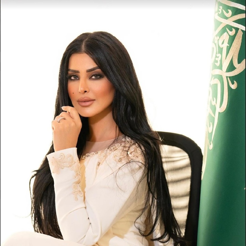 إطلالات مجوهرات على خطى ريم عبد الله