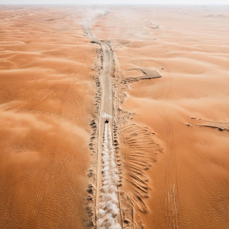 تجربة مليئة بالأدرينالين.. 10 مغامرات استثنائية في الربع الخالي