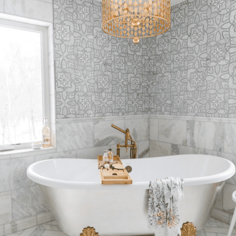 ديكورات إضاءة الحمام