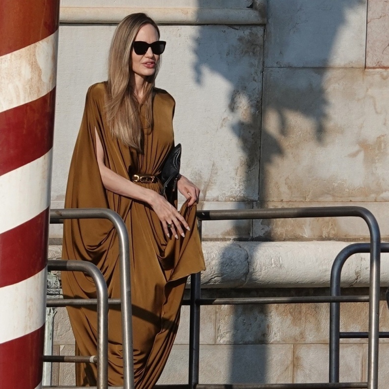 انجلينا جولي 