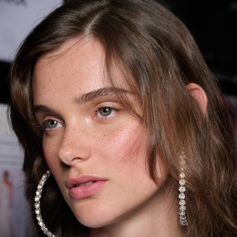 تعرفي على الفرق بين العطور النهارية والمسائية للنساء