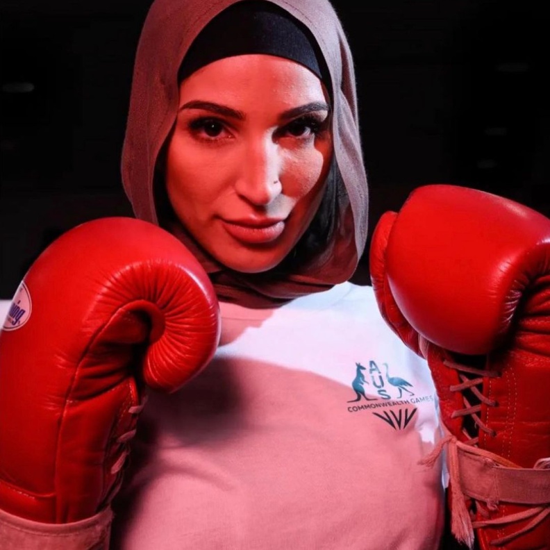 تينا رحيمي Tina Rahimi أول ملاكمة مسلمة تمثل أستراليا في الألعاب الأولمبية  (1)