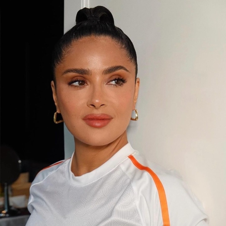 سلمى حايك صورة من حسابها على انستغرام