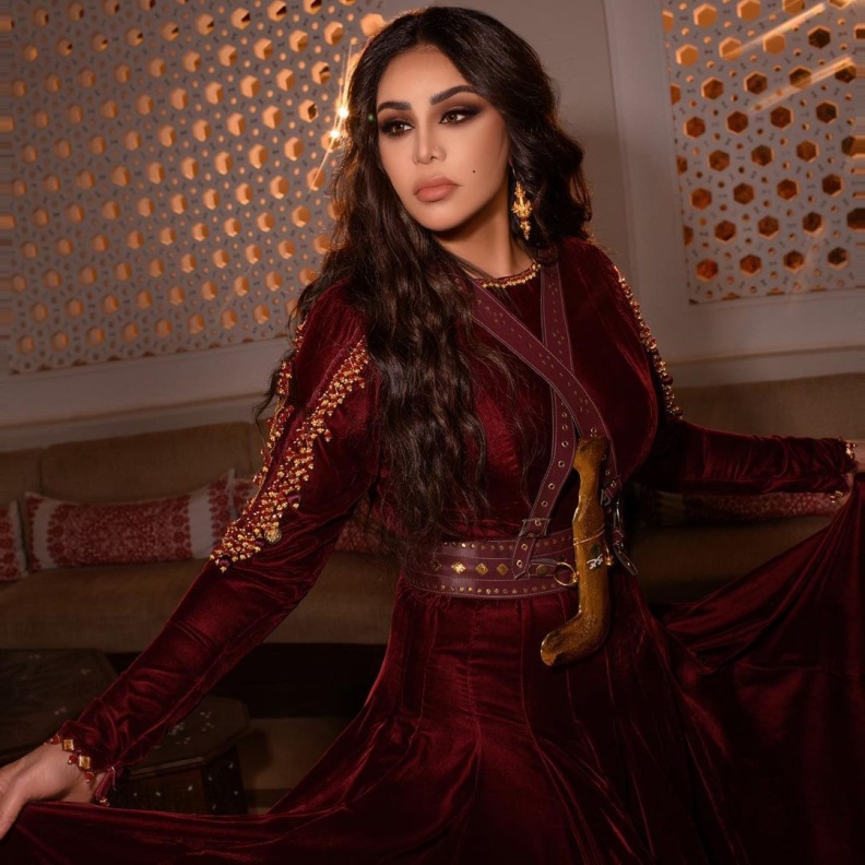 الفنانة أحلام