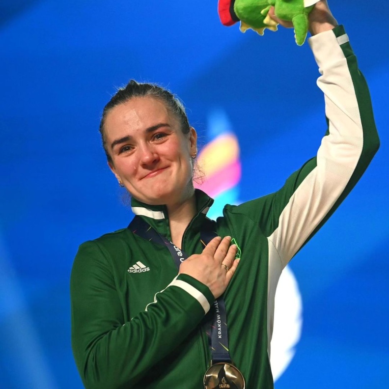 الملاكمة كيلي هارينجتون