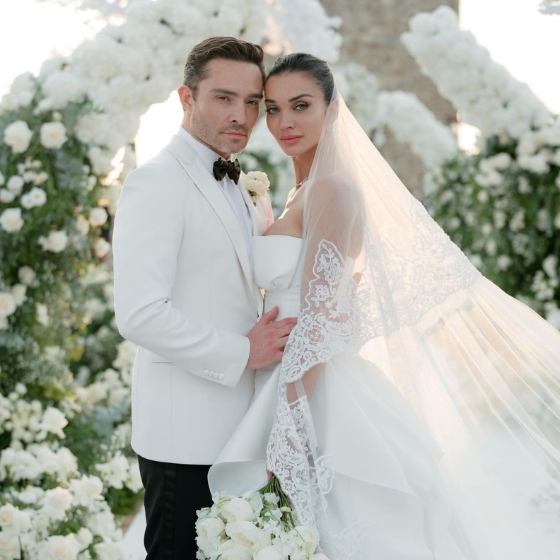 حفل زواج رومانسي لإيمي جاكسون في إيطاليا