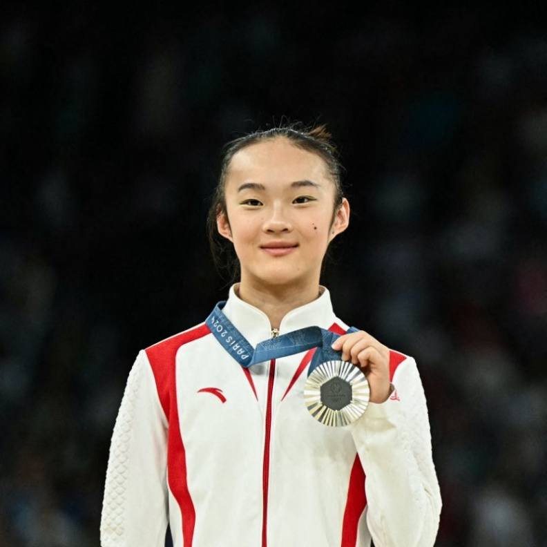 لاعبة الجمباز الصينية ياكين تشو 